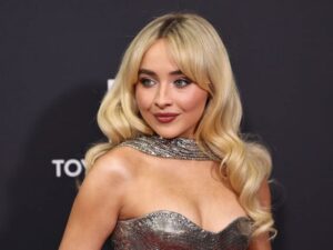 Sabrina Carpenter’s Height & Weight